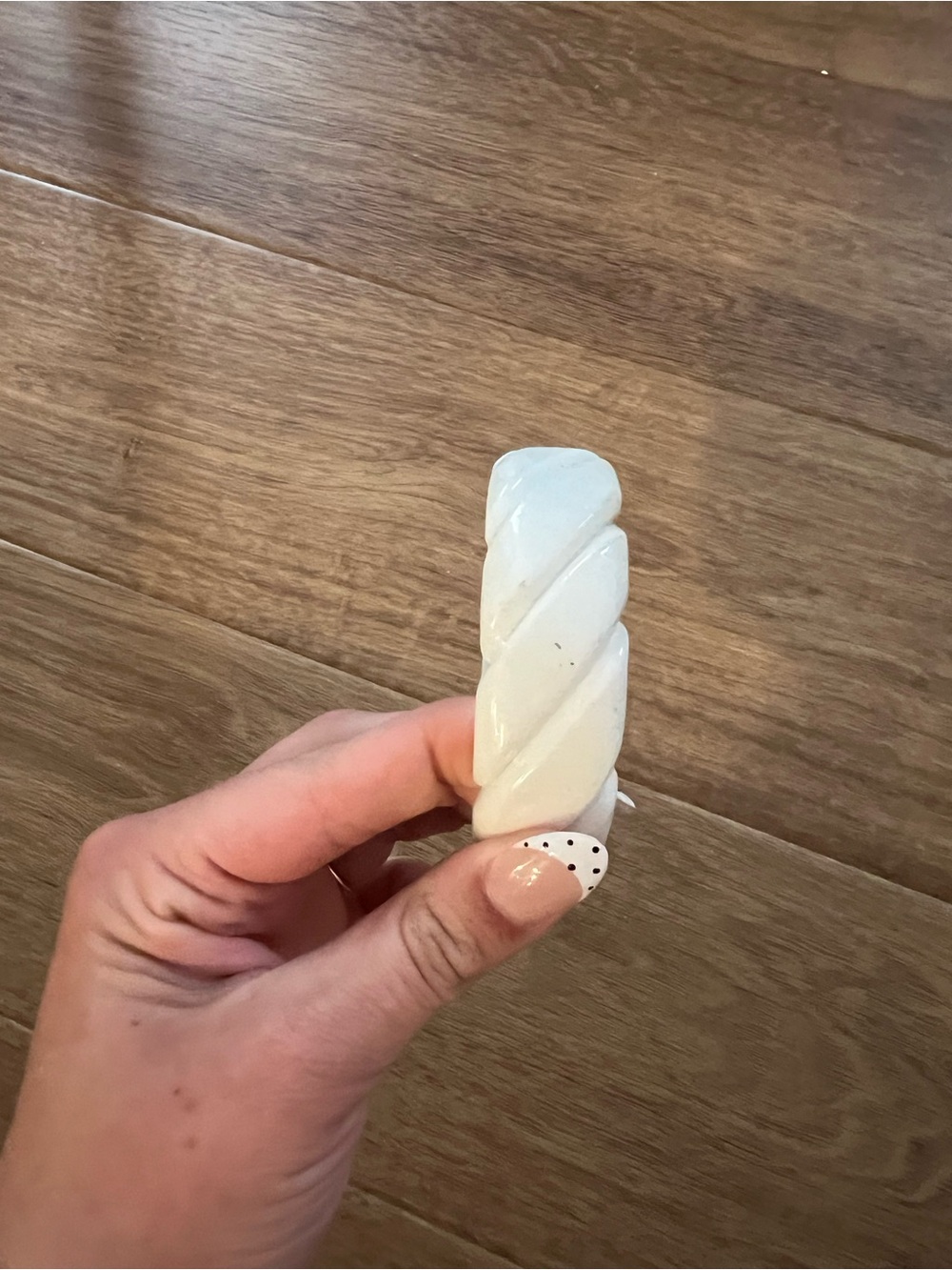 Vintage White Twisted Resin Bangle Bracelet
